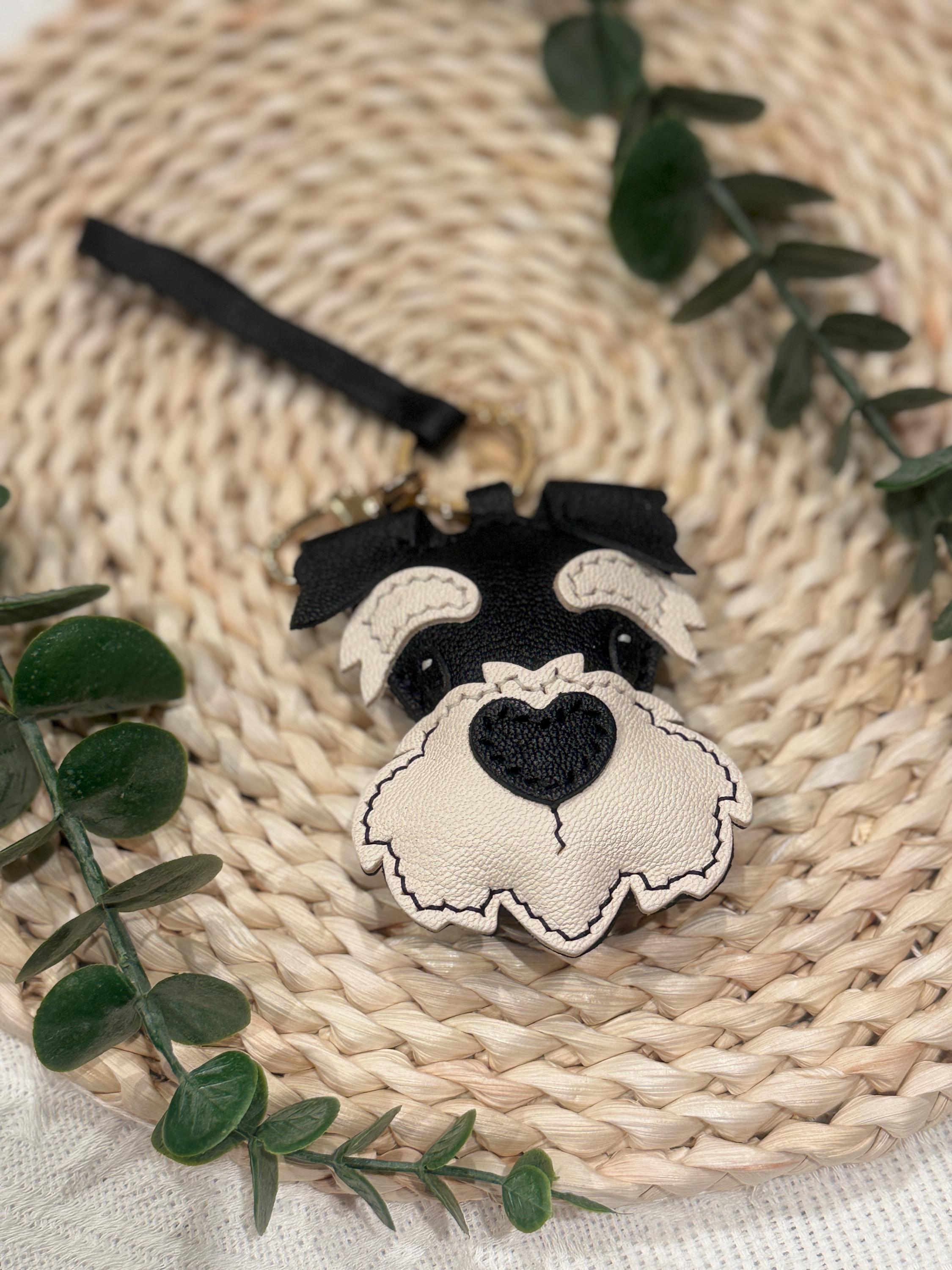 Genuine Leather Handmade Schnauzer Dog Keychain – Cute Pet Lover Gift, Handmade Bag Charm For Dog Owners, Puppy Purse Accessory
